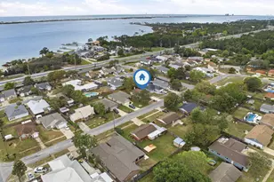 811 Boulevard De L'Orleans, Mary Esther, FL 32569 - Photo 40