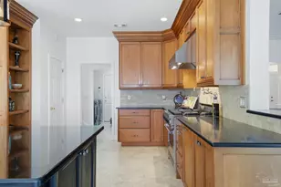 2748 Sunrunner Ln, Gulf Breeze, FL 32563 - Photo 14