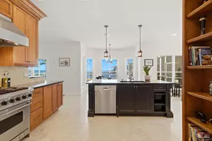 2748 Sunrunner Ln, Gulf Breeze, FL 32563 - Photo 16