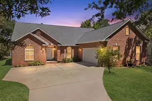 2748 Sunrunner Ln, Gulf Breeze, FL 32563 - Photo 4