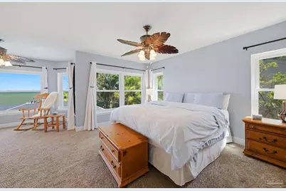 2748 Sunrunner Ln, Gulf Breeze, FL 32563 - Photo 32