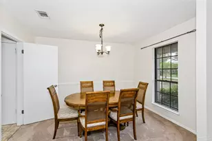 7367 Baywoods Ln, Pensacola, FL 32504 - Photo 8