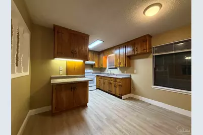 6635 Wesdon Ct, Milton, FL 32570 - Photo 4