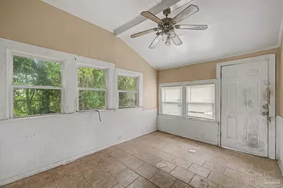 2410 N Tarragona St, Pensacola, FL 32503 - Photo 8