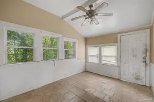 2410 N Tarragona St, Pensacola, FL 32503 - Photo 8