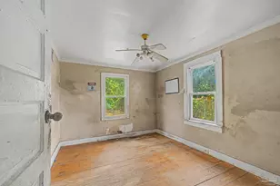 2410 N Tarragona St, Pensacola, FL 32503 - Photo 10