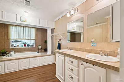 1002 Mills Ave, Pensacola, FL 32507 - Photo 16