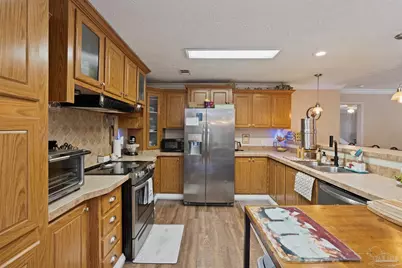 1002 Mills Ave, Pensacola, FL 32507 - Photo 10