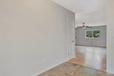 2325 Merle Cir, Pensacola, FL 32526 - Photo 8