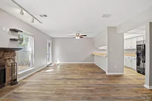 6055 Hilburn Rd, Pensacola, FL 32504 - Photo 8