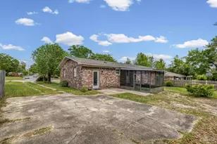 2911 Baronne St, Pensacola, FL 32526 - Photo 38