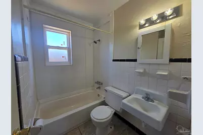 203 SE Syrcle Dr, Pensacola, FL 32507 - Photo 12