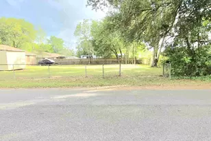 5441 Gwen Ln, Pace, FL 32571 - Photo 2