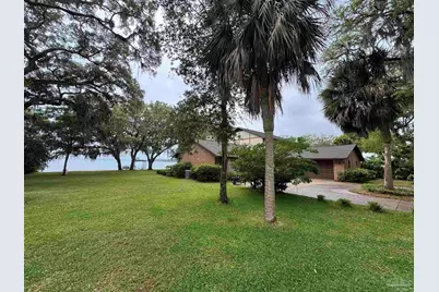 4156 Beach Dr, Niceville, FL 32578 - Photo 2