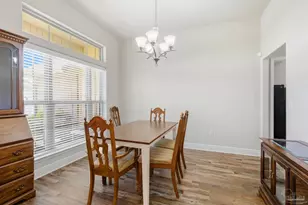 6090 Winchester Cir, Milton, FL 32570 - Photo 8