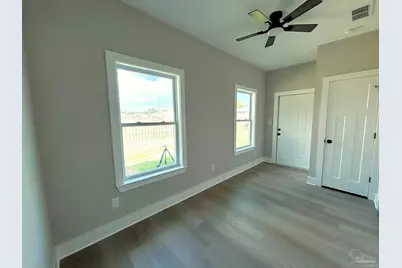5106 Plateau Rd, Pensacola, FL 32507 - Photo 10