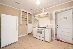 1707 E Bobe St, Pensacola, FL 32503 - Photo 8