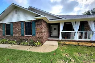 876 Miramar Dr, Pensacola, FL 32506 - Photo 1