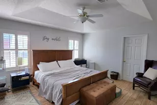 876 Miramar Dr, Pensacola, FL 32506 - Photo 12