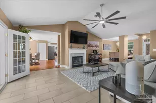 25 Bartlett Cir, Pensacola, FL 32505 - Photo 14
