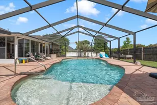 25 Bartlett Cir, Pensacola, FL 32505 - Photo 2
