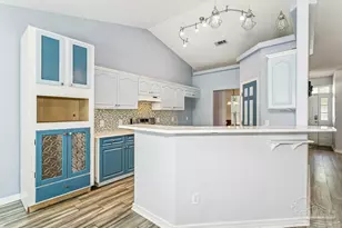 7137 Woodside Rd, Pensacola, FL 32526 - Photo 10