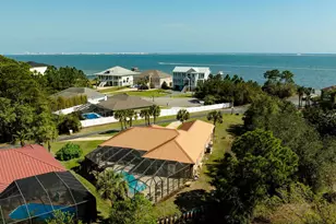 1621 Smugglers Cove Cir, Gulf Breeze, FL 32563 - Photo 2