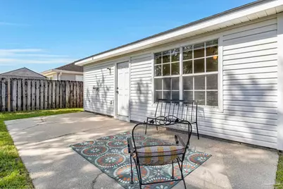 1116 Sweetbriar St, Cantonment, FL 32533 - Photo 40