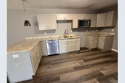 1009 Rachel Cir, Cantonment, FL 32533 - Photo 4