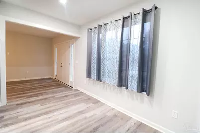 4770 Skyline Dr, Pensacola, FL 32504 - Photo 4