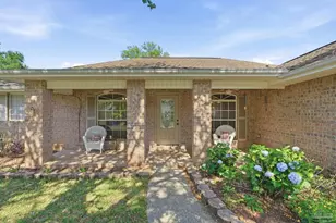 3984 Holleyberry Ln, Milton, FL 32583 - Photo 4