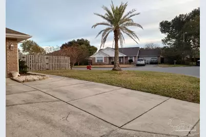 3984 Holleyberry Ln, Milton, FL 32583 - Photo 8