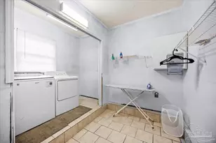 3290 Bayou Dr, Pensacola, FL 32505 - Photo 6