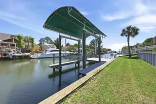 1134 Seabreeze Ln, Gulf Breeze, FL 32563 - Photo 46