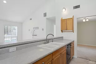 1134 Seabreeze Ln, Gulf Breeze, FL 32563 - Photo 14