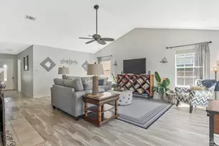 1089 Lionsgate Ln, Gulf Breeze, FL 32563 - Photo 4