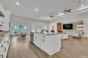 5531 Blake Ln, Pace, FL 32571 - Photo 12