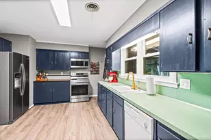 2958 Swan Ln, Pensacola, FL 32504 - Photo 12