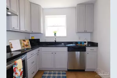 6508 East Shore Dr, Pensacola, FL 32505 - Photo 10