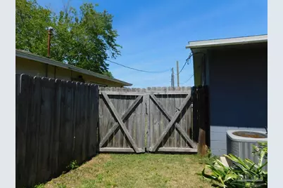 6508 East Shore Dr, Pensacola, FL 32505 - Photo 42