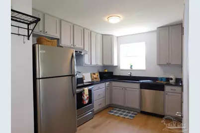 6508 East Shore Dr, Pensacola, FL 32505 - Photo 2