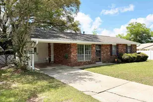 2053 Tomlinson Rd, Pensacola, FL 32526 - Photo 2