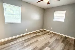 2053 Tomlinson Rd, Pensacola, FL 32526 - Photo 12