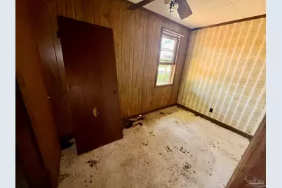 1350 W Hwy 4, Century, FL 32535 - Photo 16