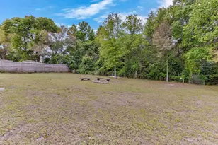 629 Rue Max St, Pensacola, FL 32507 - Photo 24