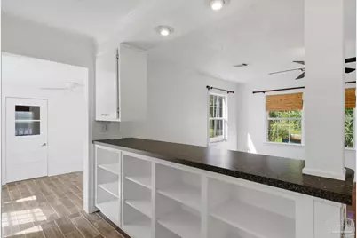 608 Sheppard Dr, Pensacola, FL 32507 - Photo 10