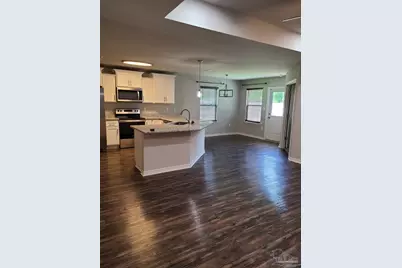 715 W Ensley St, Pensacola, FL 32534 - Photo 2