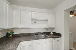 514 NW Syrcle Dr, Pensacola, FL 32507 - Photo 10