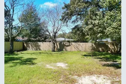 514 NW Syrcle Dr, Pensacola, FL 32507 - Photo 2
