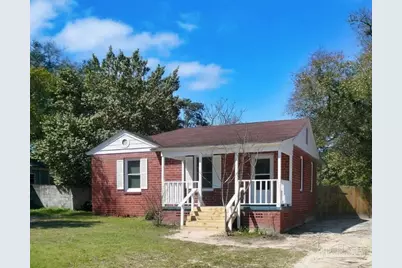 514 NW Syrcle Dr, Pensacola, FL 32507 - Photo 1